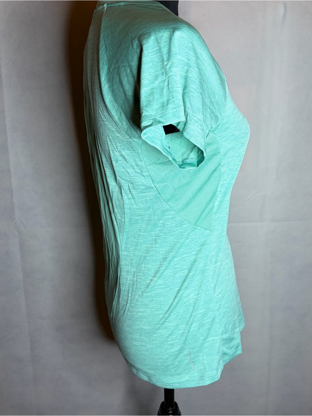 The North Face Women's Seafoam Green Ambition Short Sleeve Crew Tee - Picture 4 of 8